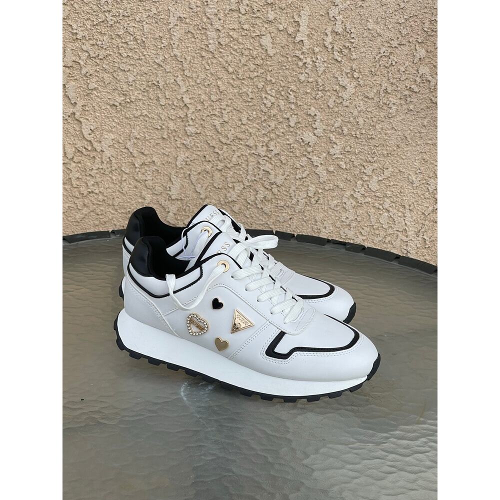 New Guess WGLADAY Sneakers Size 8 - Picture 2 of 7